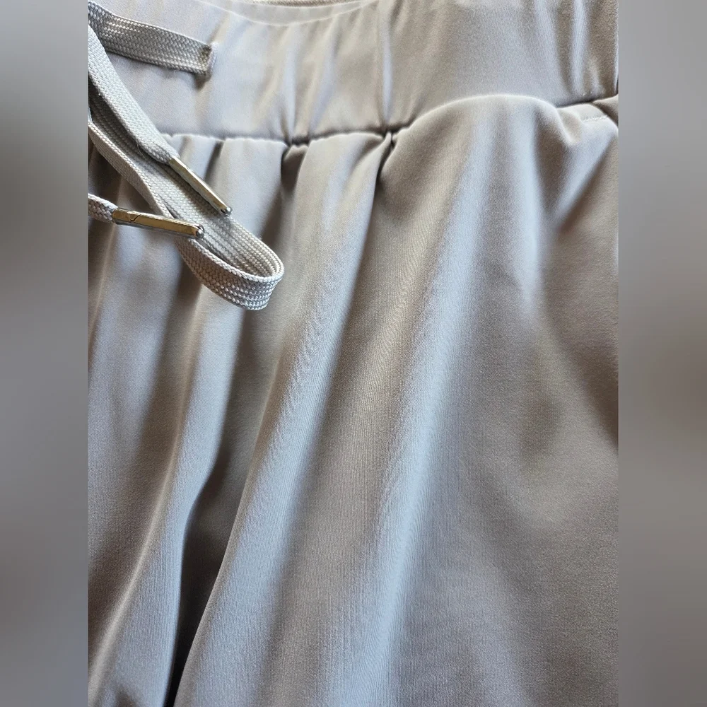 UE Women's Soft Gray Jogger Pants - Picture 5 of 5